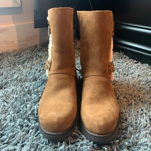Winter UGG Boots - Picture 2 of 4